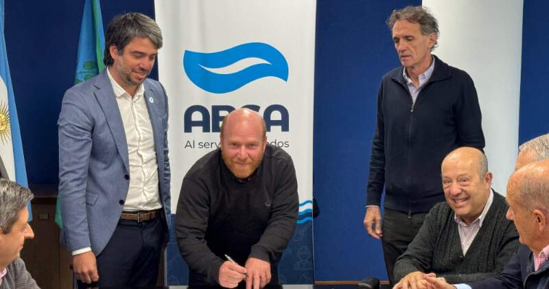 Katopodis, Paredi y Wini firmaron convenio por nuevas obras de ABSA en Vidal y Pirán